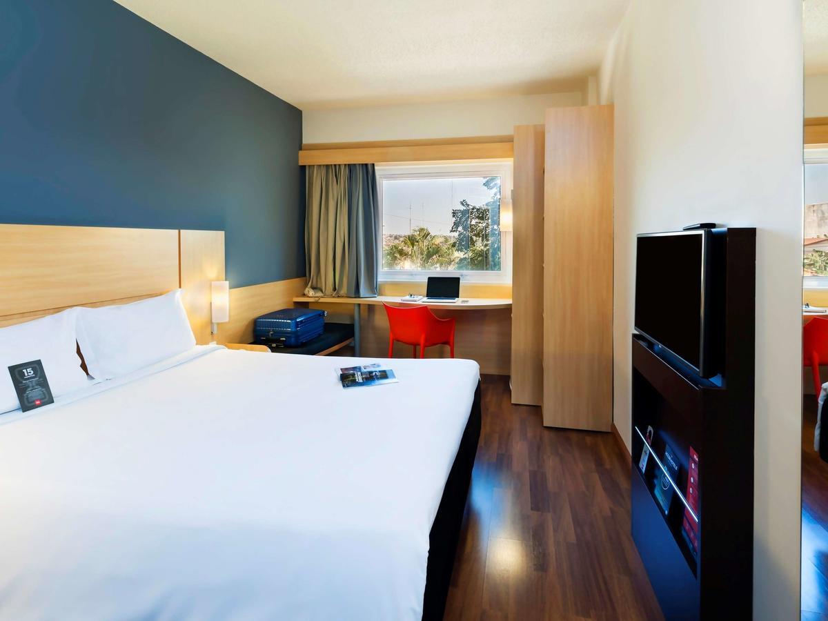 Ibis Hotel